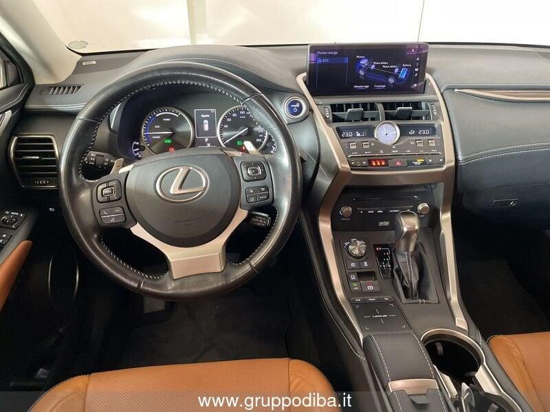 Lexus NX I 2018 300h 2.5 Luxury 4wd cvt