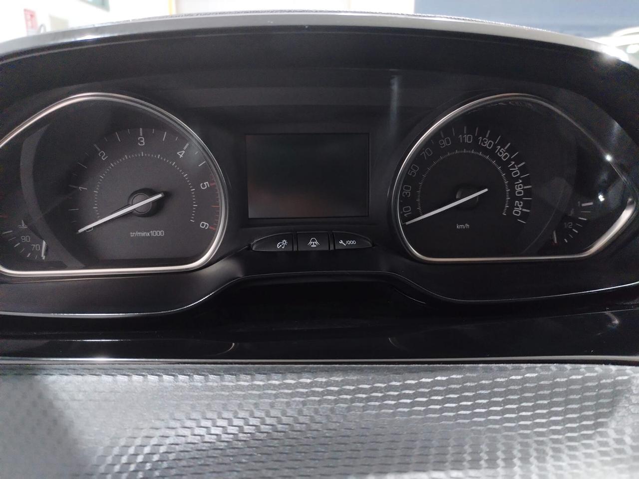 Peugeot 2008 BlueHDi 100 Allure