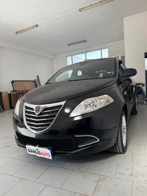 Lancia Ypsilon 1.2 69 CV 5 porte Gold