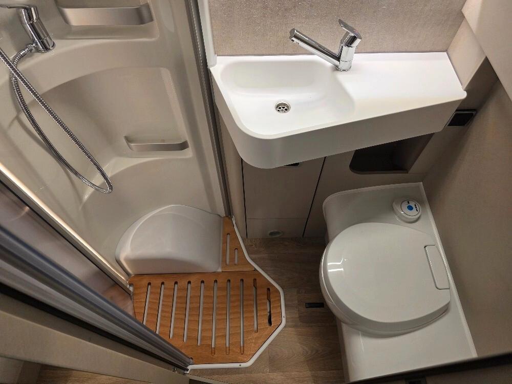 CAMPER HYMER EXSIS-I 580 PURE