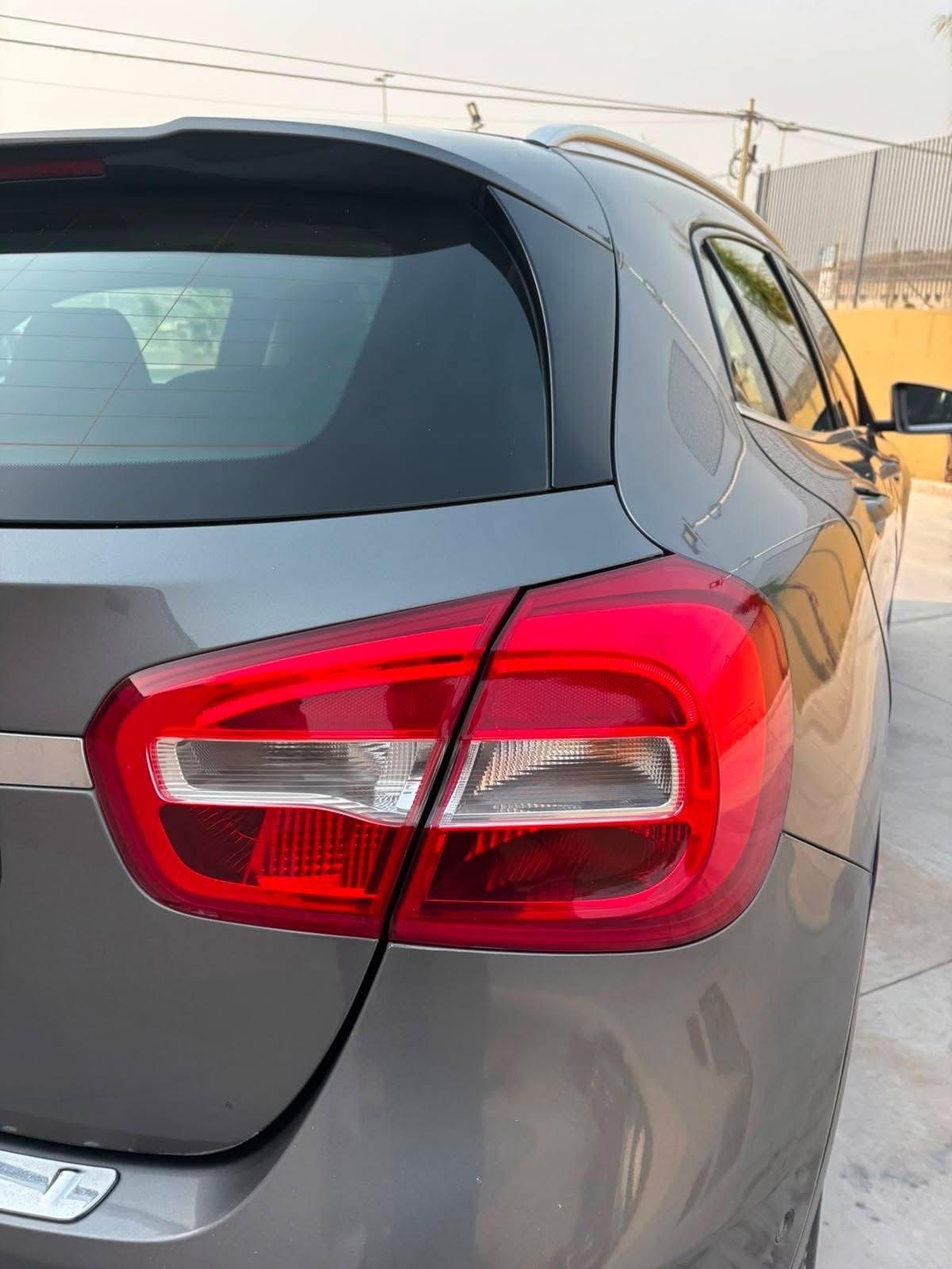 Mercedes-benz GLA 200 d Sport