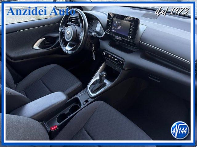 TOYOTA Yaris 1.5 Hybrid 5 porte Business