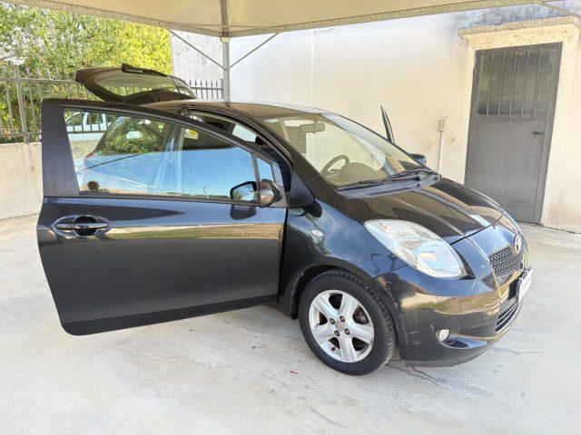 TOYOTA Yaris 1.3 AUTOMATICA KM E MOTORE ORIGINALI - PRONTA CONS