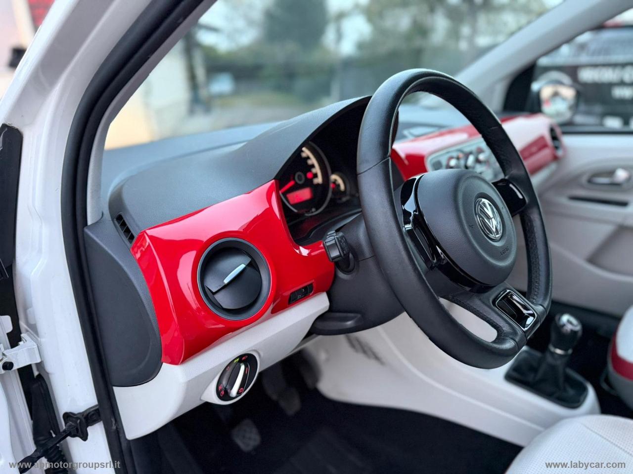 VOLKSWAGEN 1.0 75 CV 5p. high up!