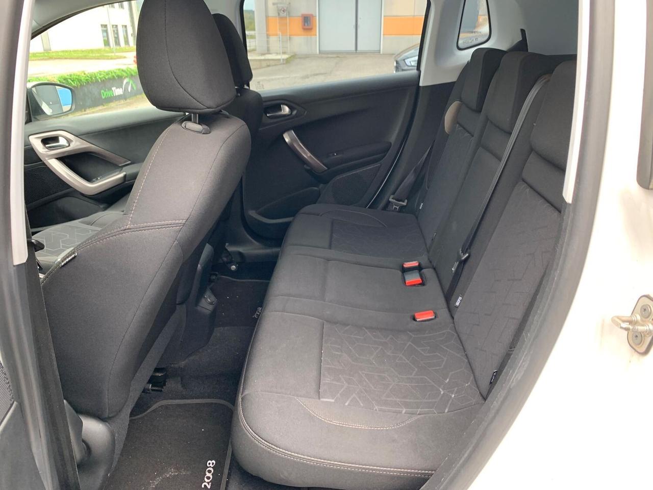 Peugeot 2008 PureTech 82 Active **COMMERCIANTI**