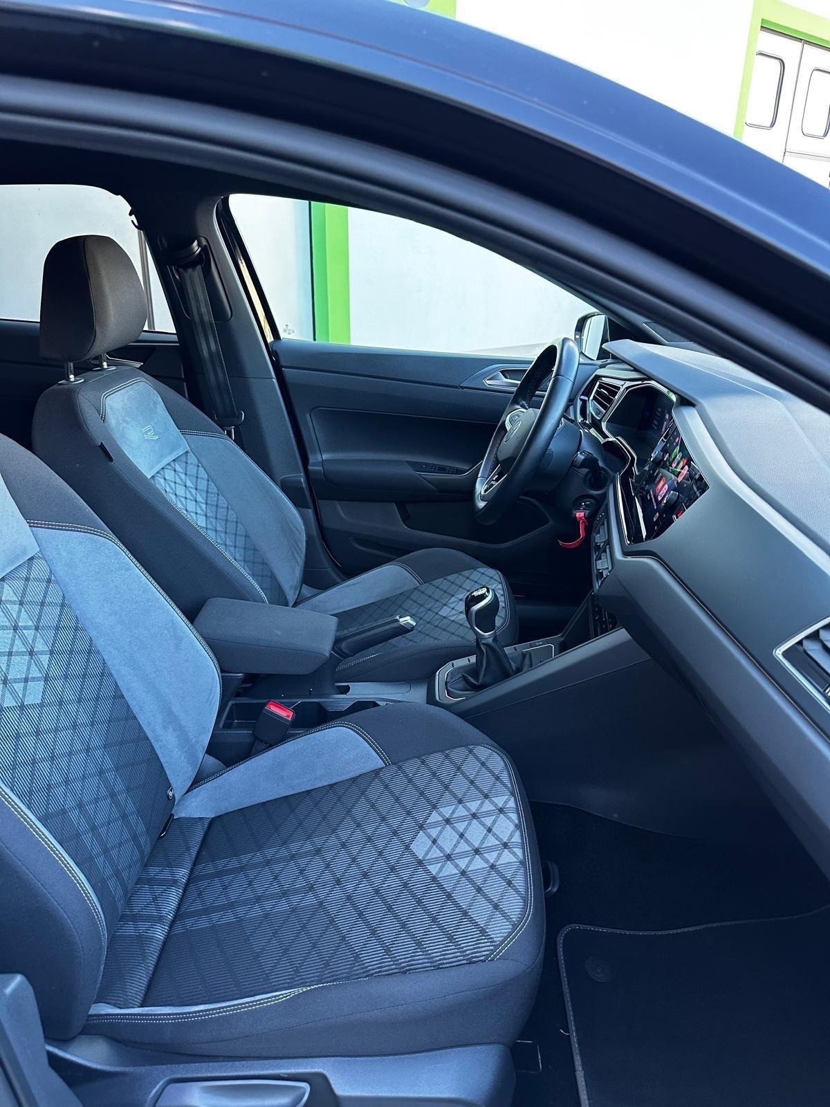 Volkswagen Polo 1.0 TSI R-Line ADATTA A NEOPATENTATI