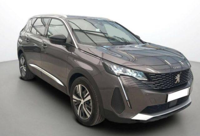 PEUGEOT 5008 Hybrid 136 e-DCS 6 Allure Pack City2 Drive Assist