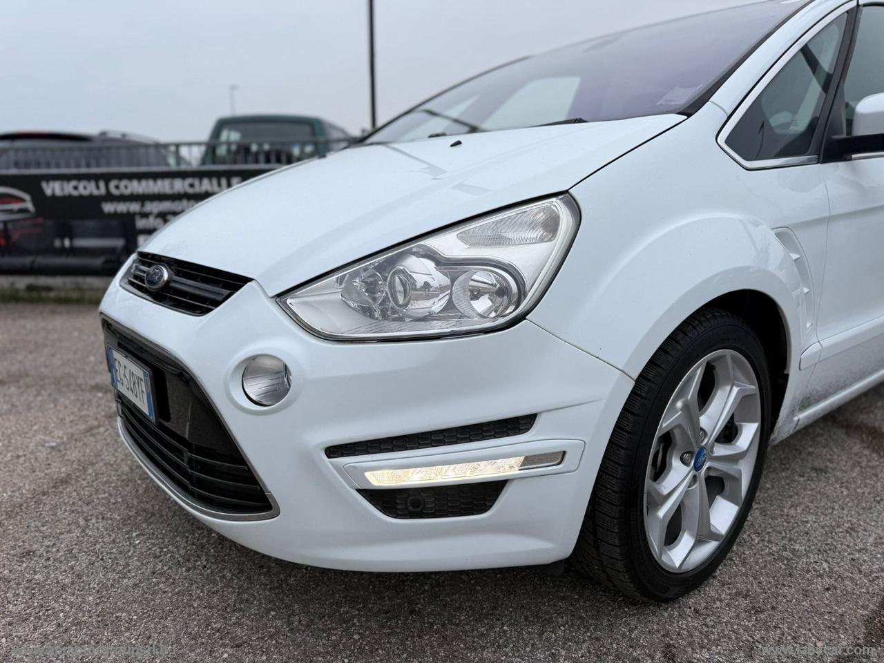 FORD S-Max 2.0 TDCi 163 CV POWERSHIFT Titanium