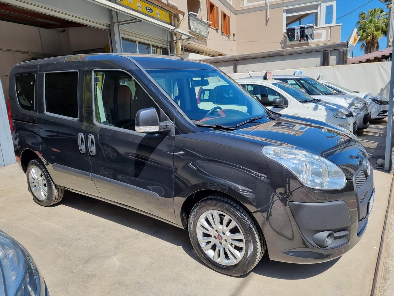 Fiat Doblo 1.6 MJT 16V Emotion 7 POSTI FULL OPTIONAL