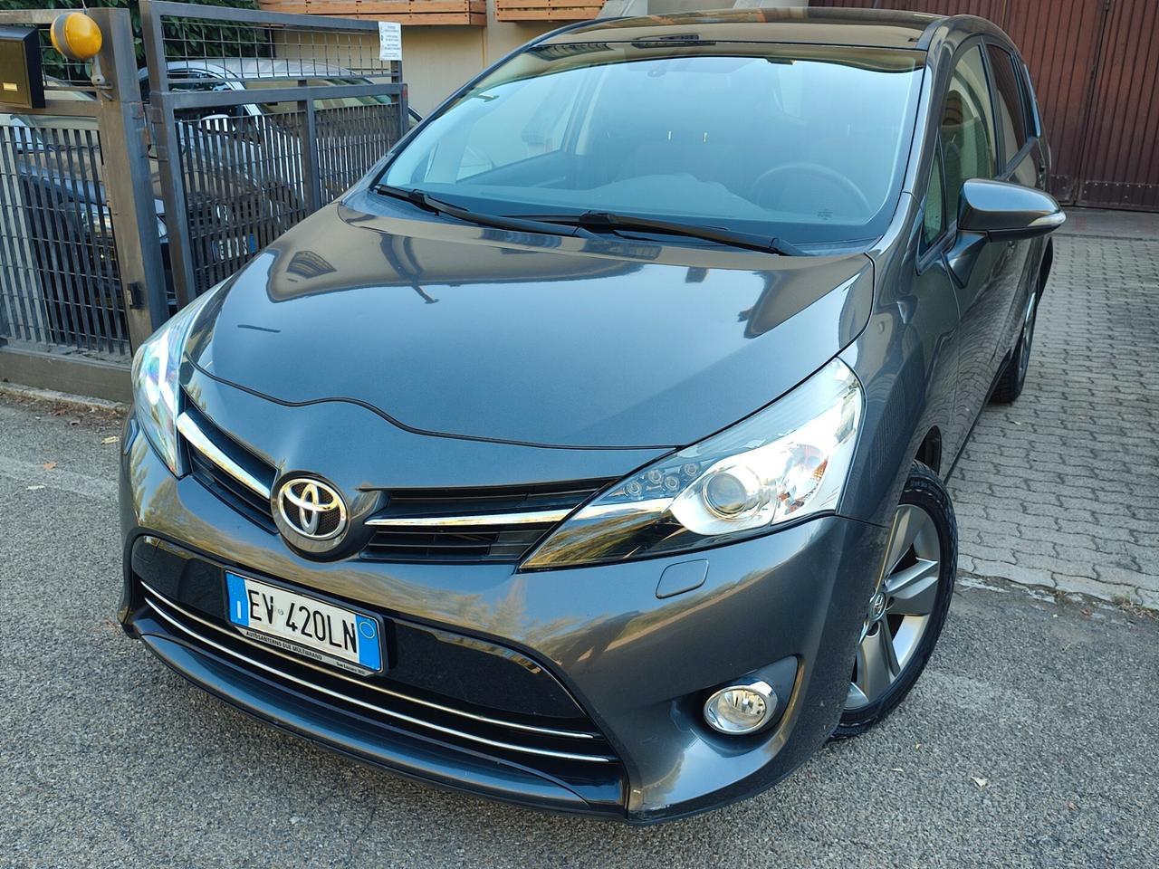 TOYOTA VERSO 2014 1.6DIESEL 7POSTI TETTO PANORAMICO