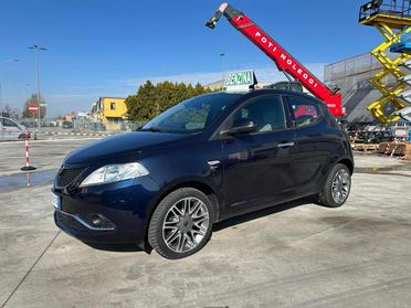 LANCIA Ypsilon 1.2 69 CV 5 porte Gold OK NEOPATENTATO