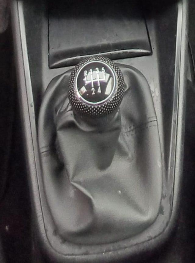 VOLKSWAGEN Golf 1.4 16V cat 3 porte