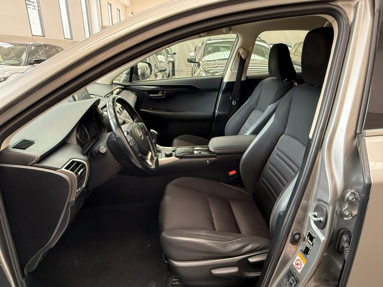 Lexus NX 300h NX Hybrid 4WD Executive