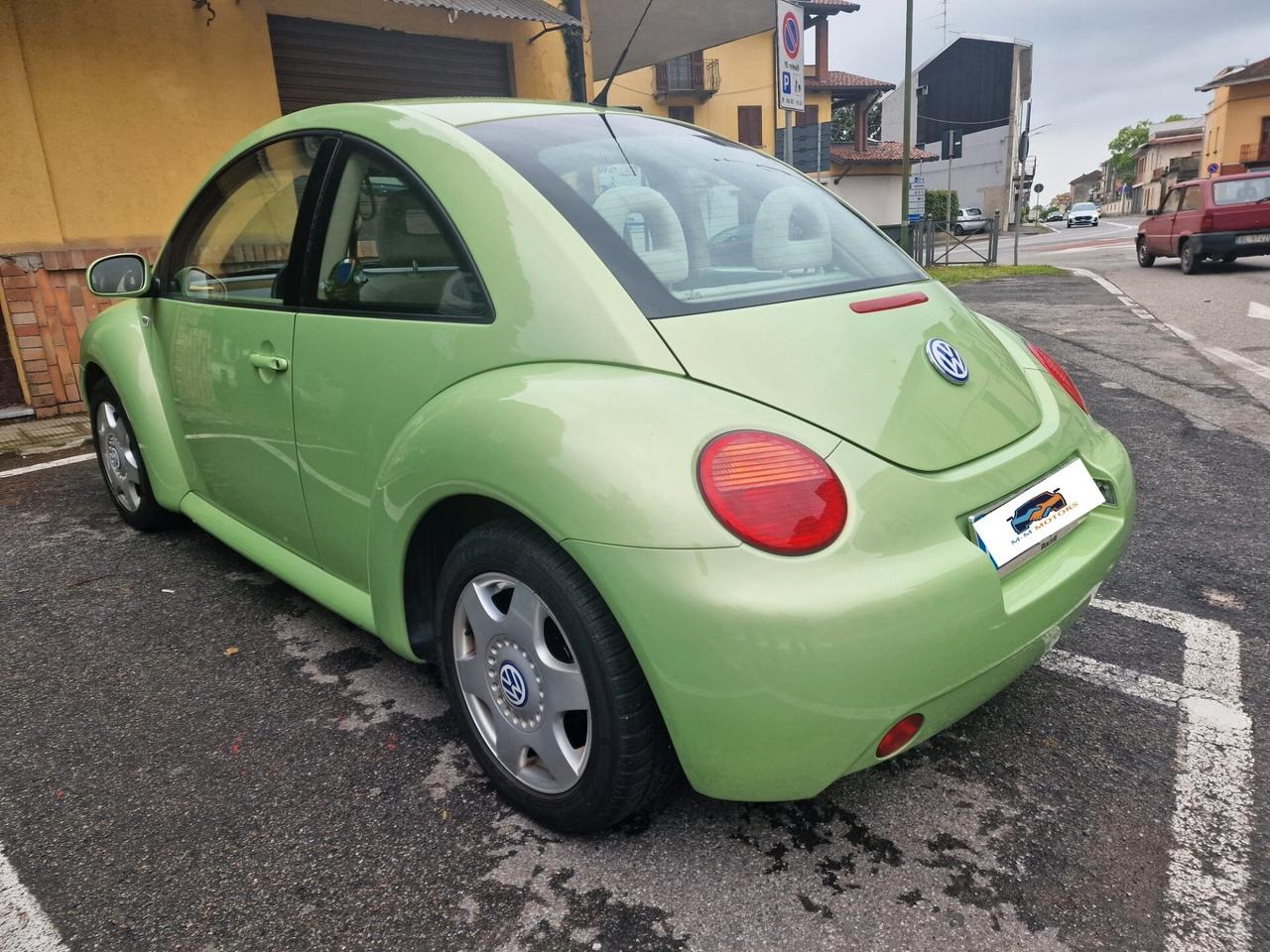 Volkswagen New Beetle 1.6 TARGA ORO-ASI-CRS