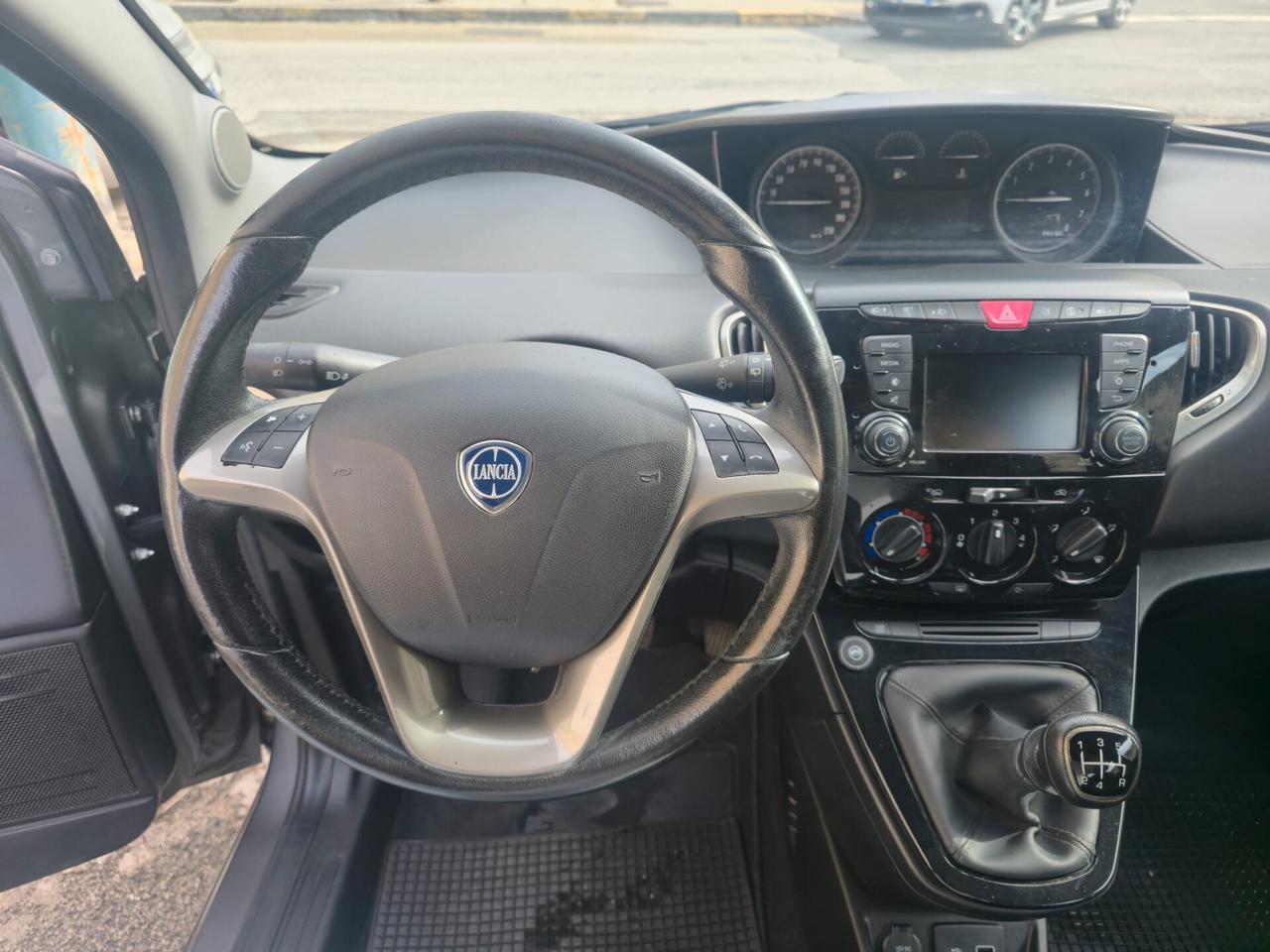 Lancia Ypsilon 1.2 69 CV 5 porte GPL Ecochic Gold
