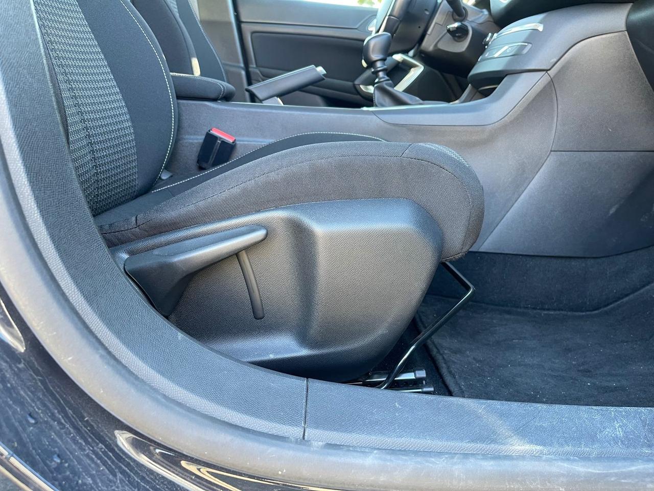 Peugeot 308 1.5 Blue HDI 100 Active #10305