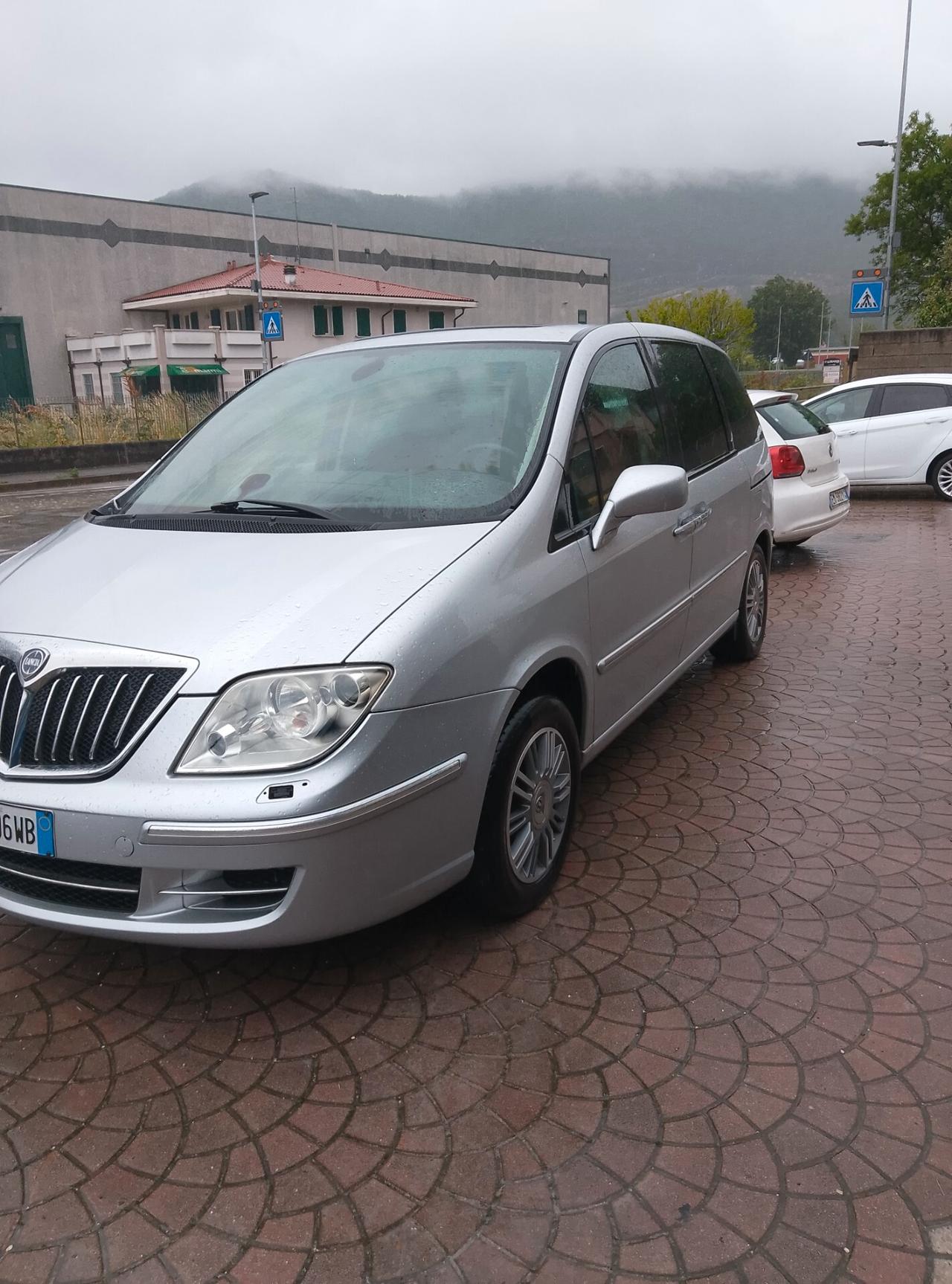 Lancia Phedra 2.2 MJT Platino