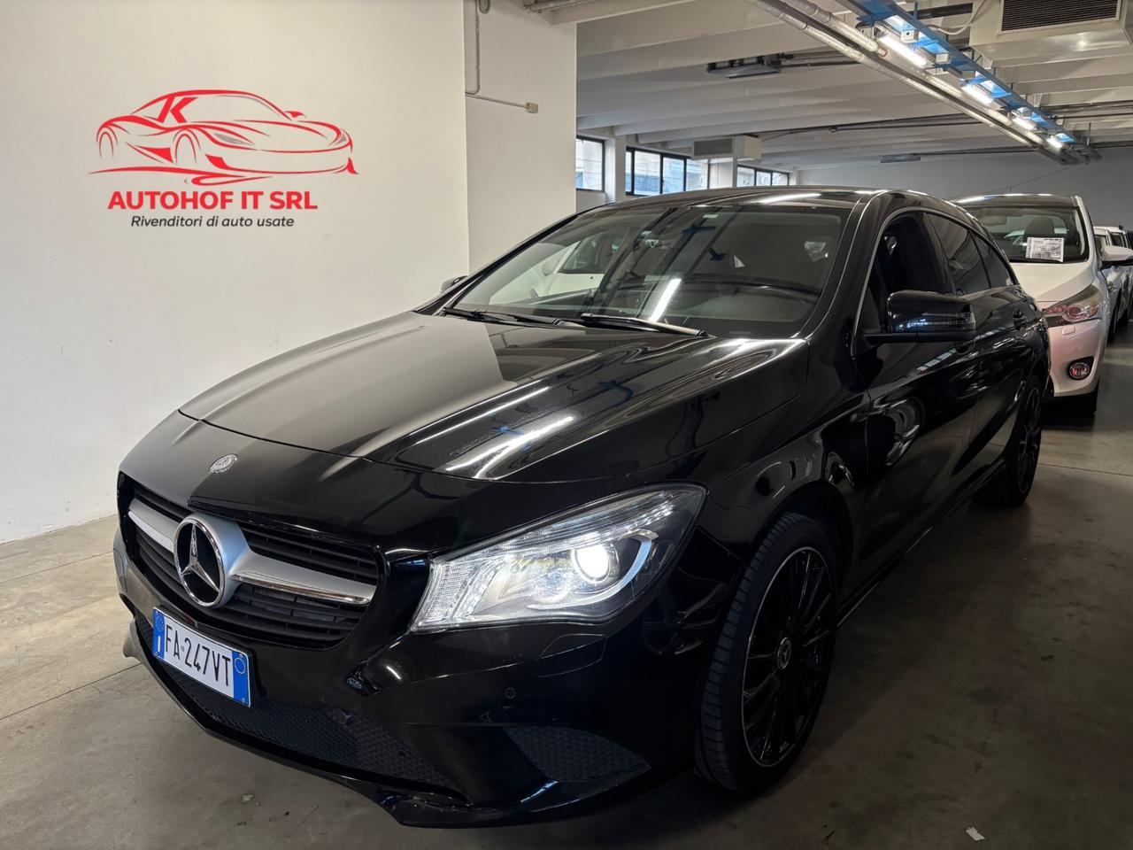 Mercedes-benz CLA 200d PREMIUM DARK