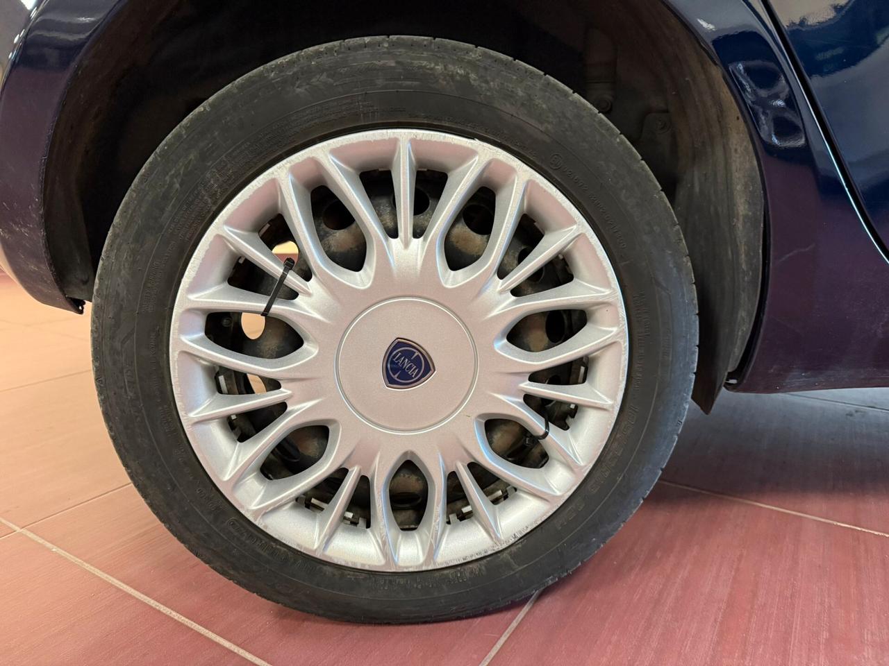 Lancia Ypsilon 1.2 69 CV 5 porte GPL Ecochic Gold
