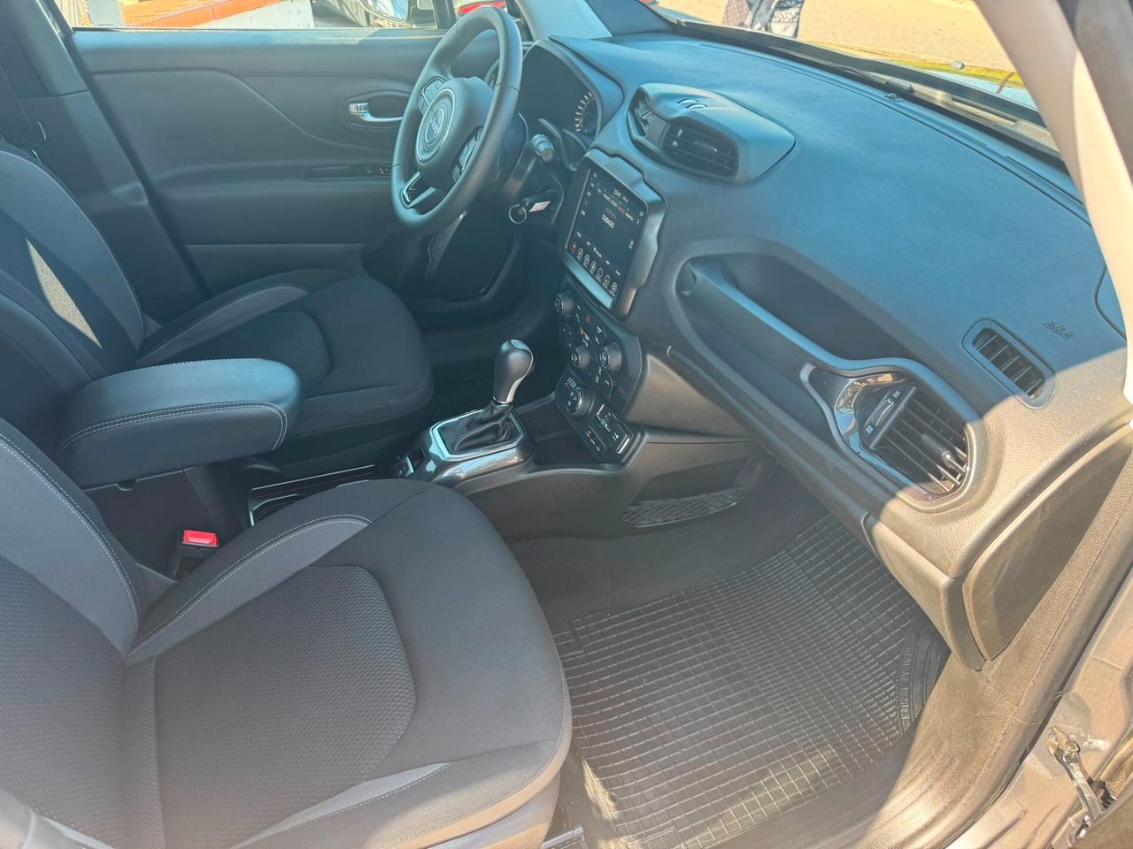 Disponibile Jeep Renegade 1.3 4xe Automatico