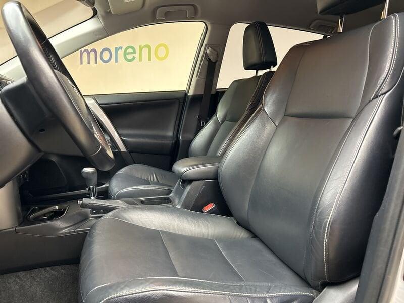 Toyota RAV4 2.5 vvt-i hybrid Lounge 2wd e-cvt my17