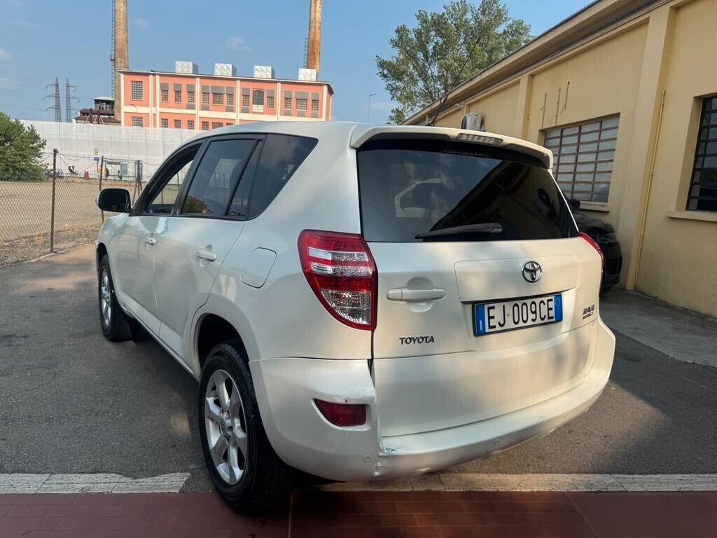 Toyota RAV 4 RAV4 Crossover 2.2 D-4D 150 CV DPF Exclusive
