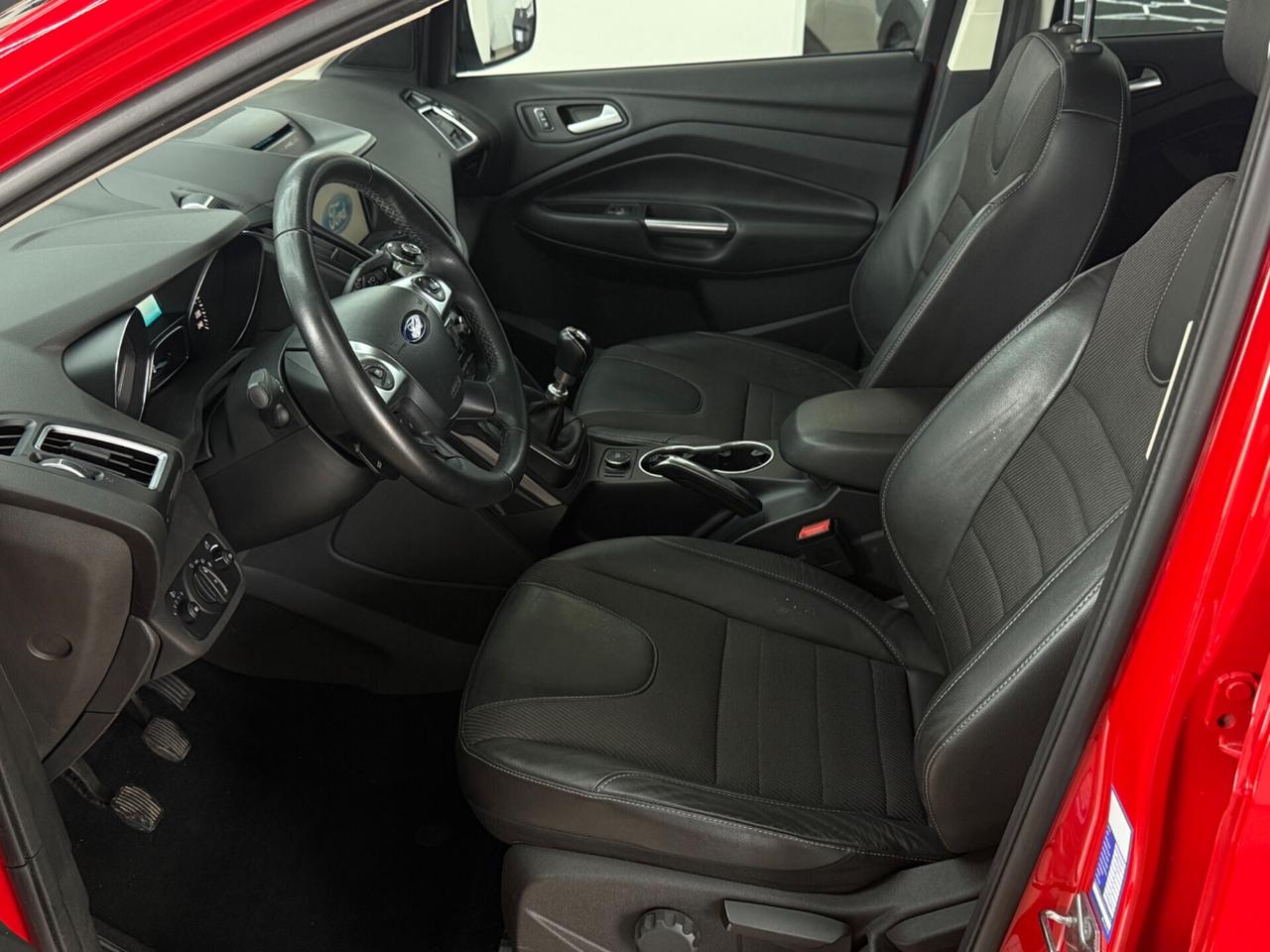 Ford Kuga 2.0 TDCI 120 CV S&S 2WD Titanium