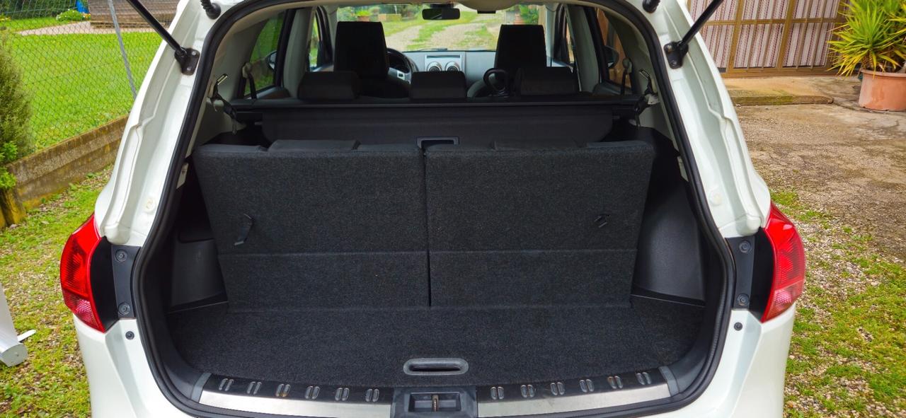 Nissan Qashqai Qashqai+2 2.0 dCi 7 POSTI