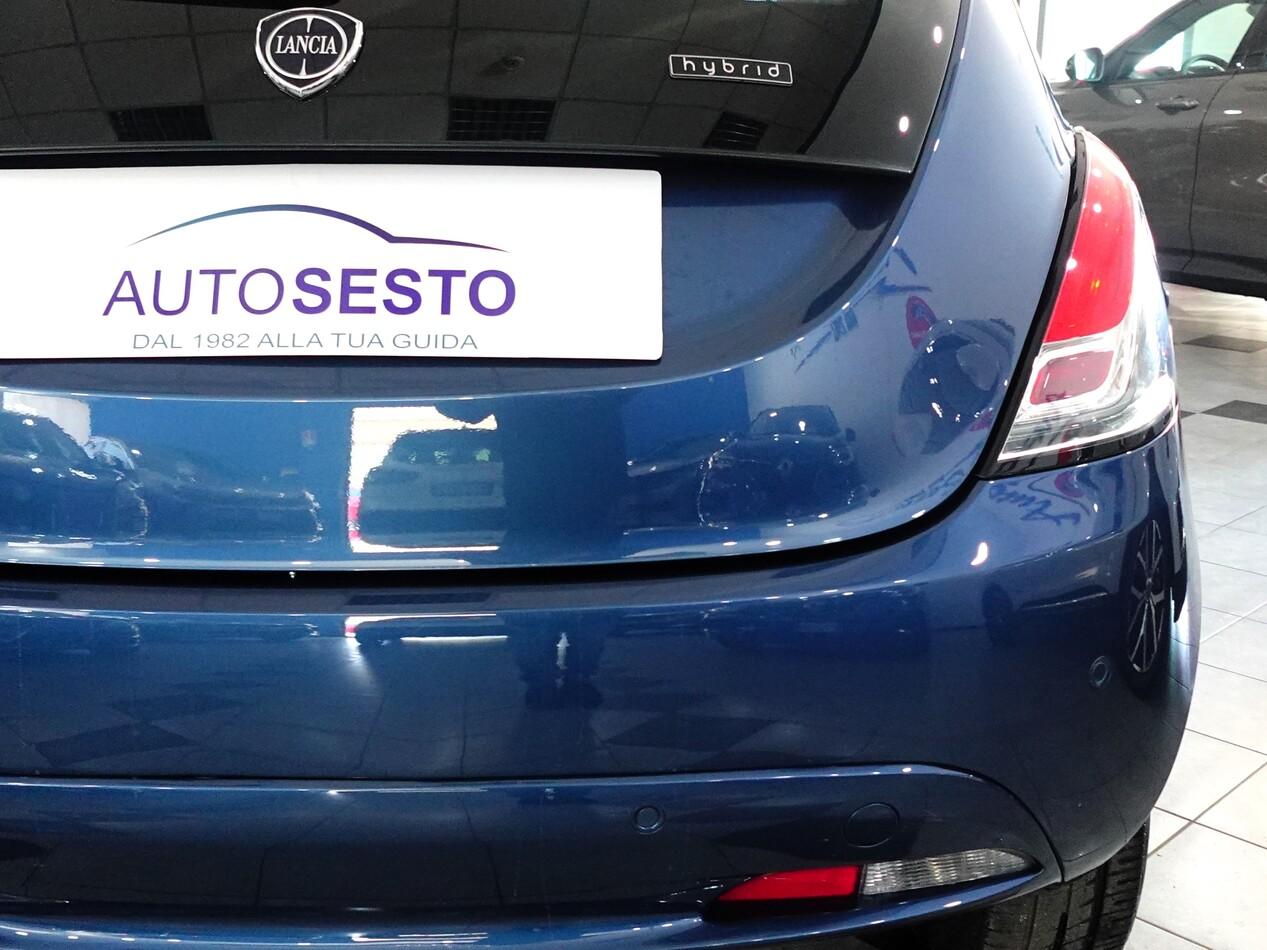 Lancia Ypsilon III 1.0 FIREFLY HYBRID 70 CV GOLD