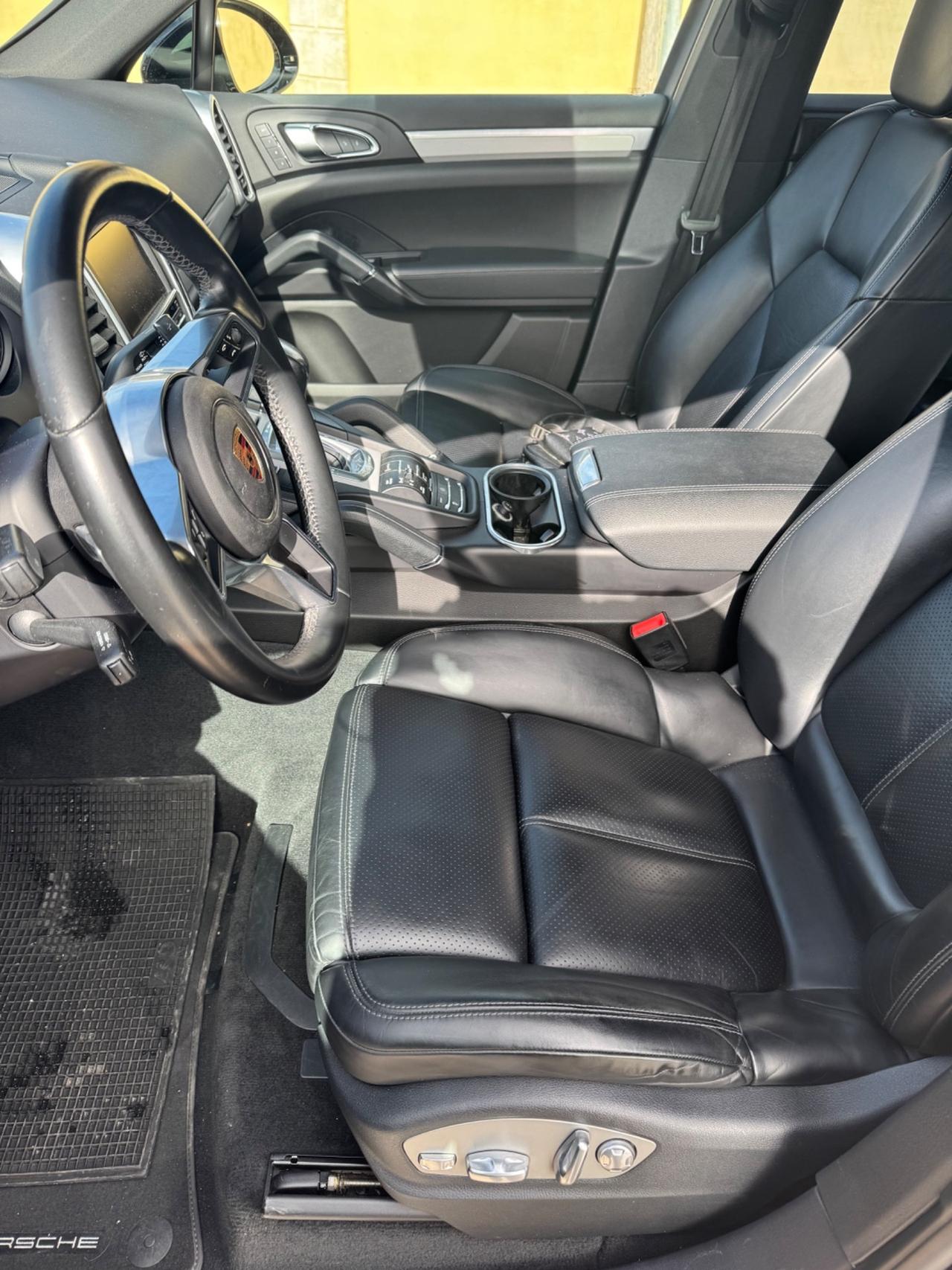 Porsche Cayenne 3.0 Diesel Platinum Edition