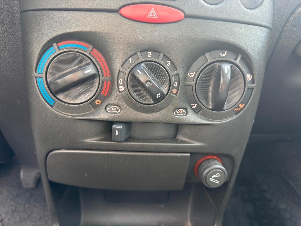 Fiat Punto 1.9 JTD 5 porte N1