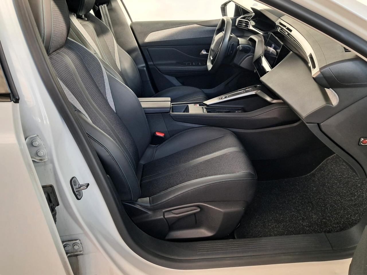 Peugeot 308 BlueHDi 130 S&S EAT8 SW Allure