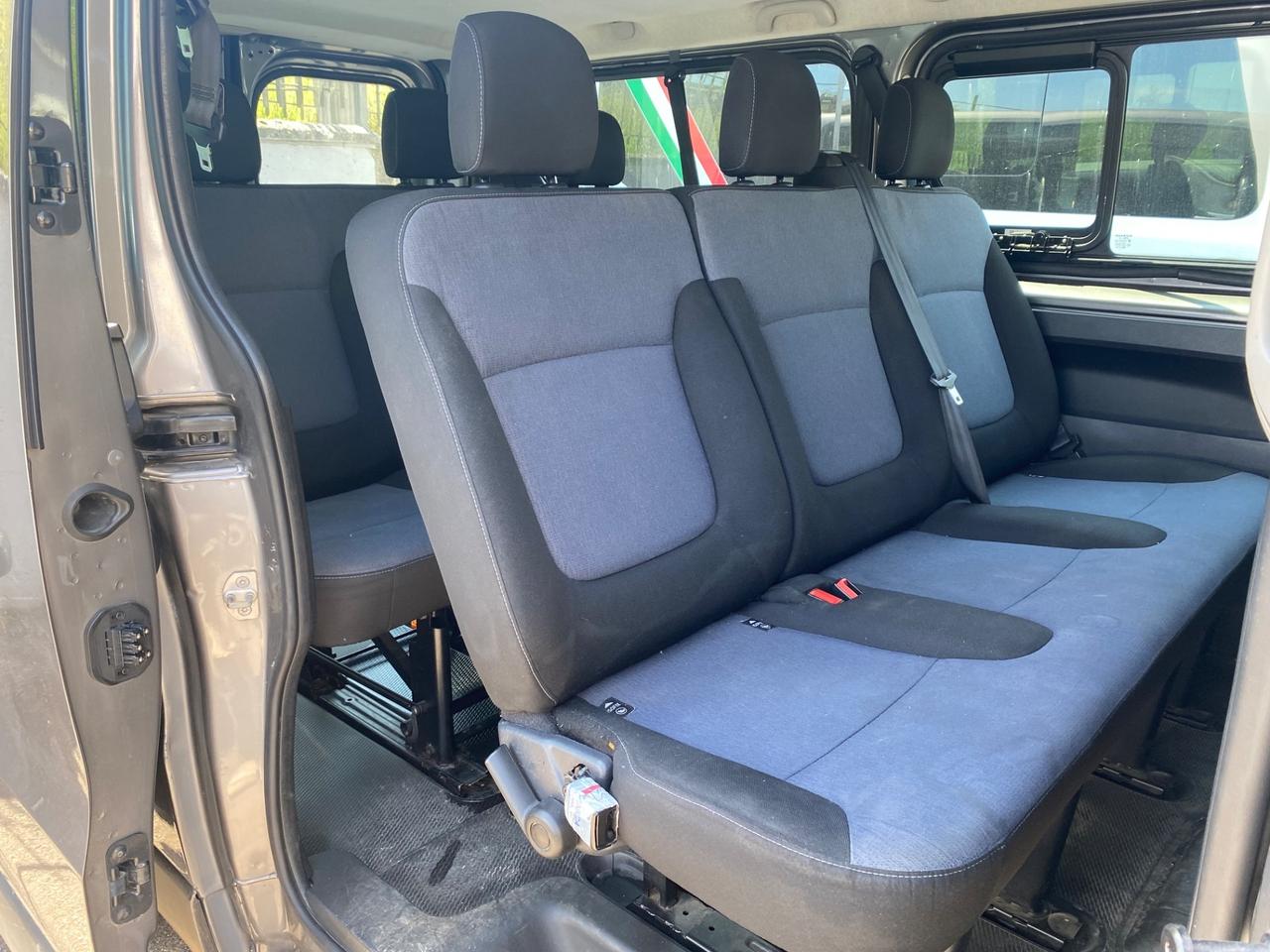 Opel vivaro 9 posti non marciante