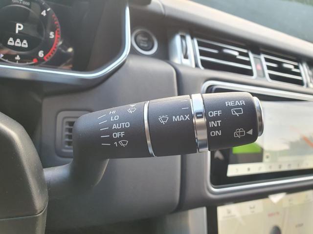 LAND ROVER Range Rover 3.0D I6 300 CV HSE Westminster Black