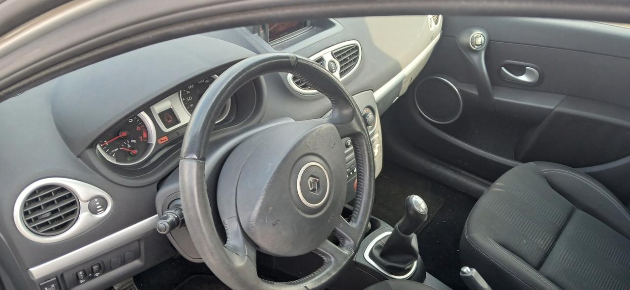 Renault Clio 1.2 16V 5 porte GPL Dynamique