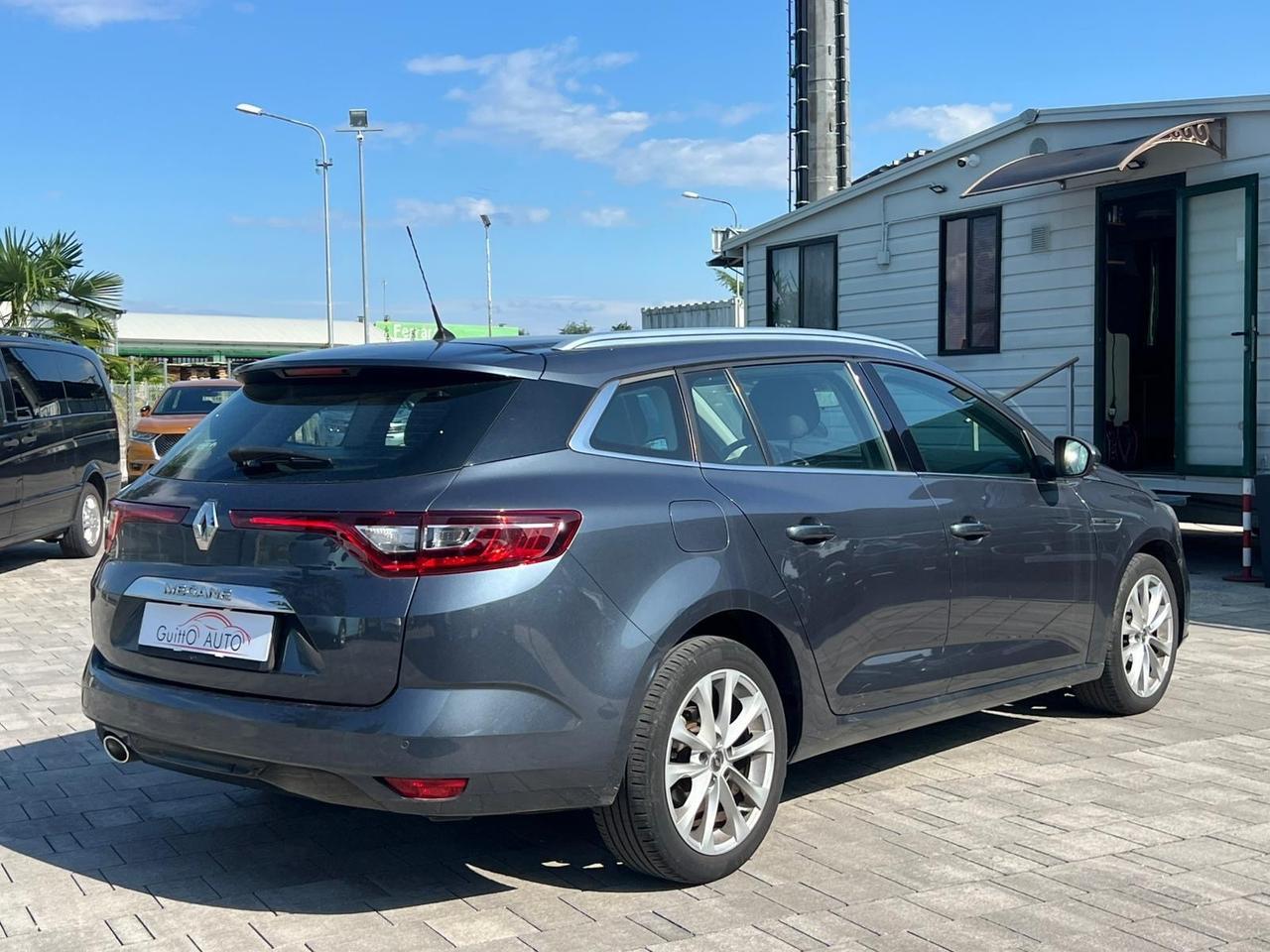Renault Megane Mégane Sporter Blue dCi 115 CV EDC Business