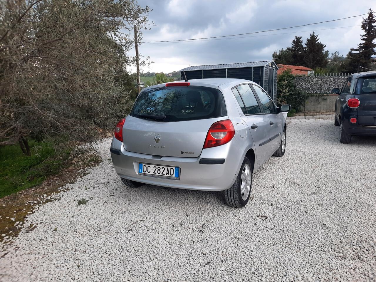 Renault clio 1.2