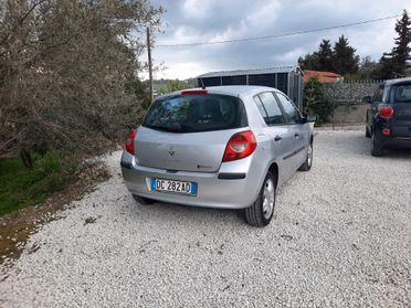 Renault clio 1.2