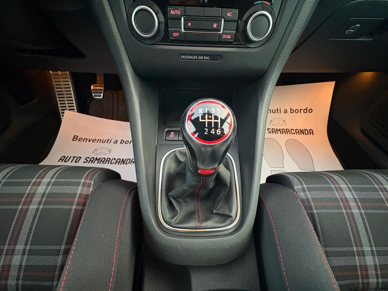 Volkswagen Golf GTI 2.0 TSI 5p.