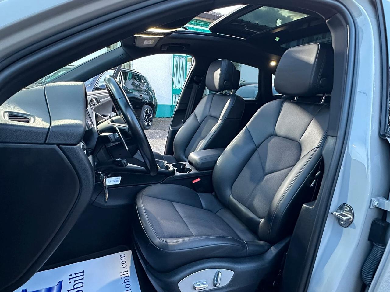 PORSCHE MACAN 2.0 265CV PDK - PANO - C21" - BOOK SERVICE