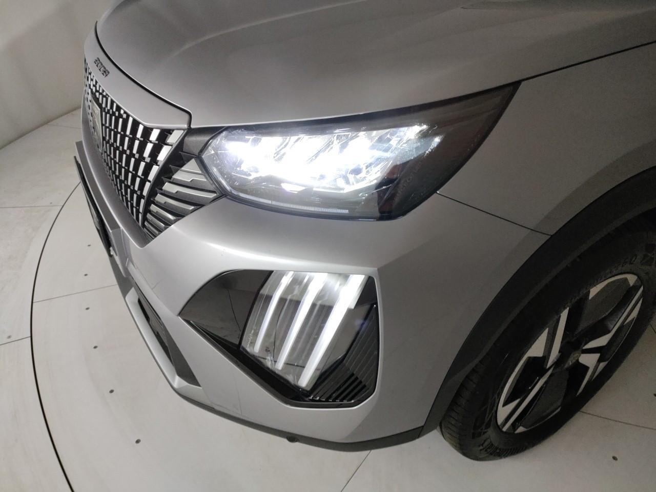 PEUGEOT 2008 1.2 hybrid Allure 145cv e-dcs6