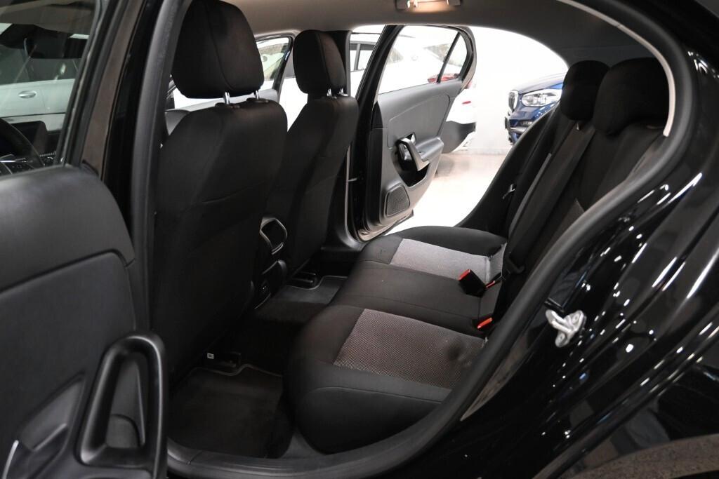 MERCEDES-BENZ A 180D 116CV AUTOMATIC BUSINESS SOLUTION ( NAVI PREMIUM - PARK ASSIST - TELECAMERA POST. - CERCHI 16 )