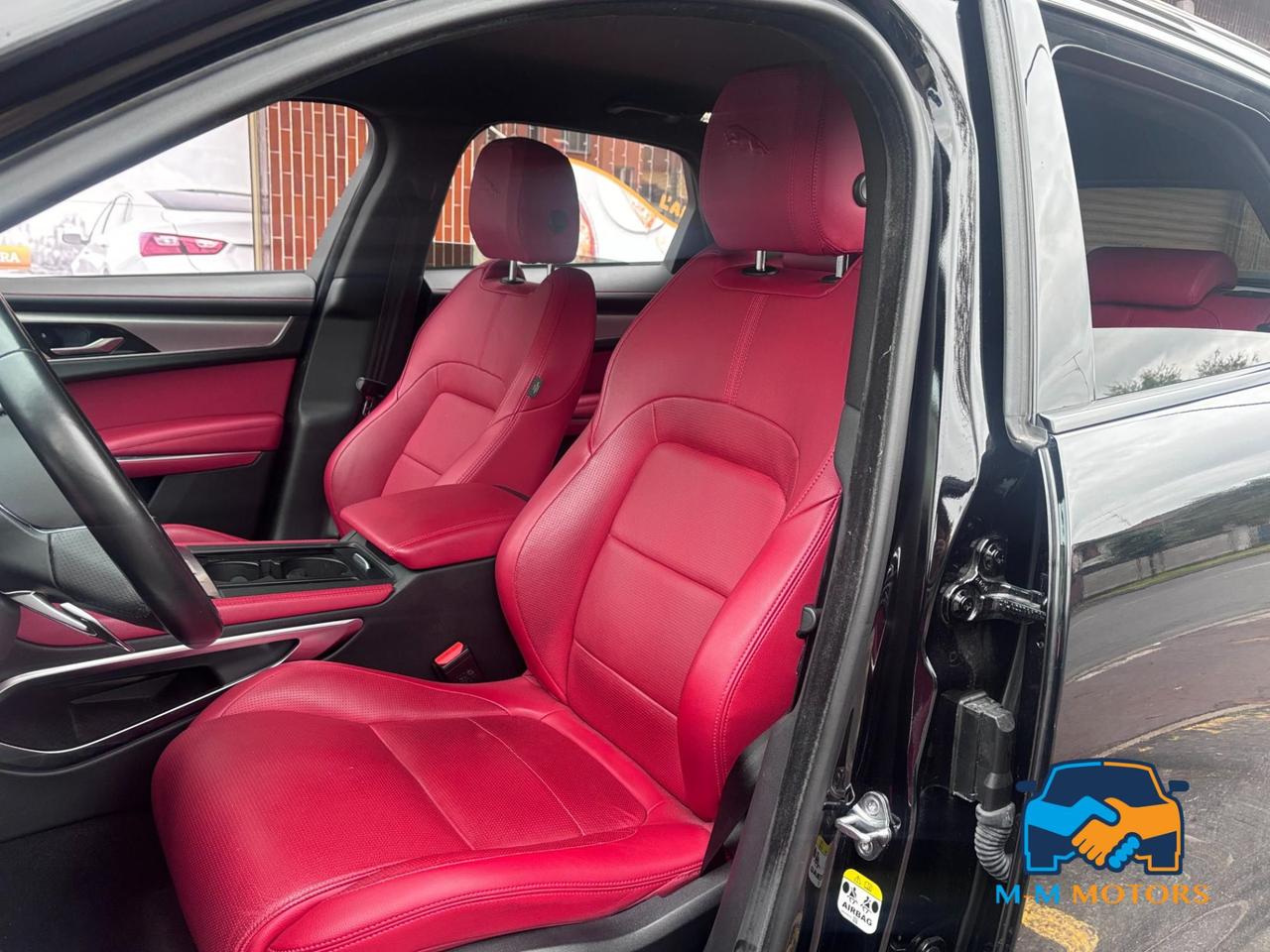 Jaguar F-Pace 2.0d i4 mhev R-Dynamic SE Greenstone awd 204cv auto