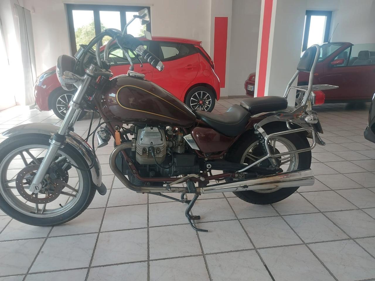 MOTO GUZZI V 650