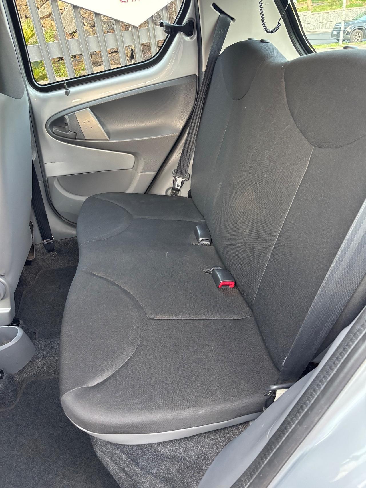 Toyota Aygo 1.0 12V VVT-i 5 porte 2008