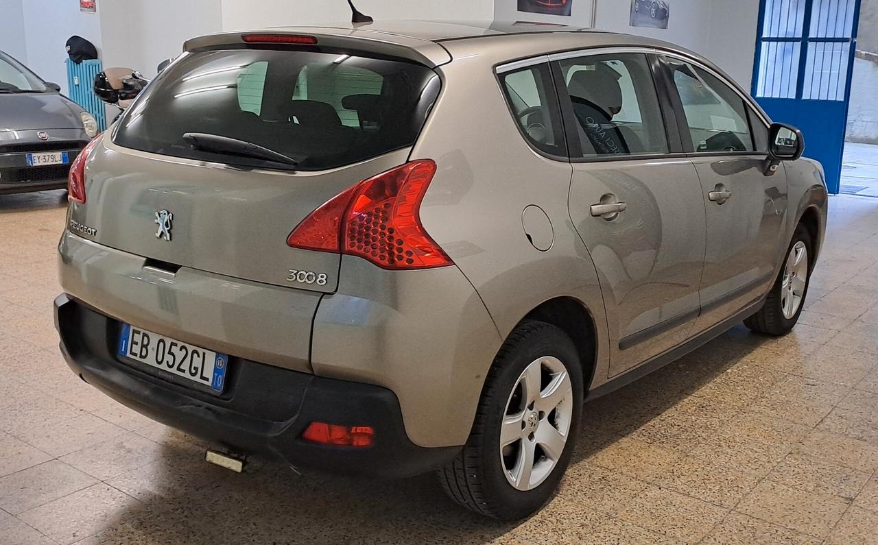 Peugeot 3008 2.0 HDi 150CV Business