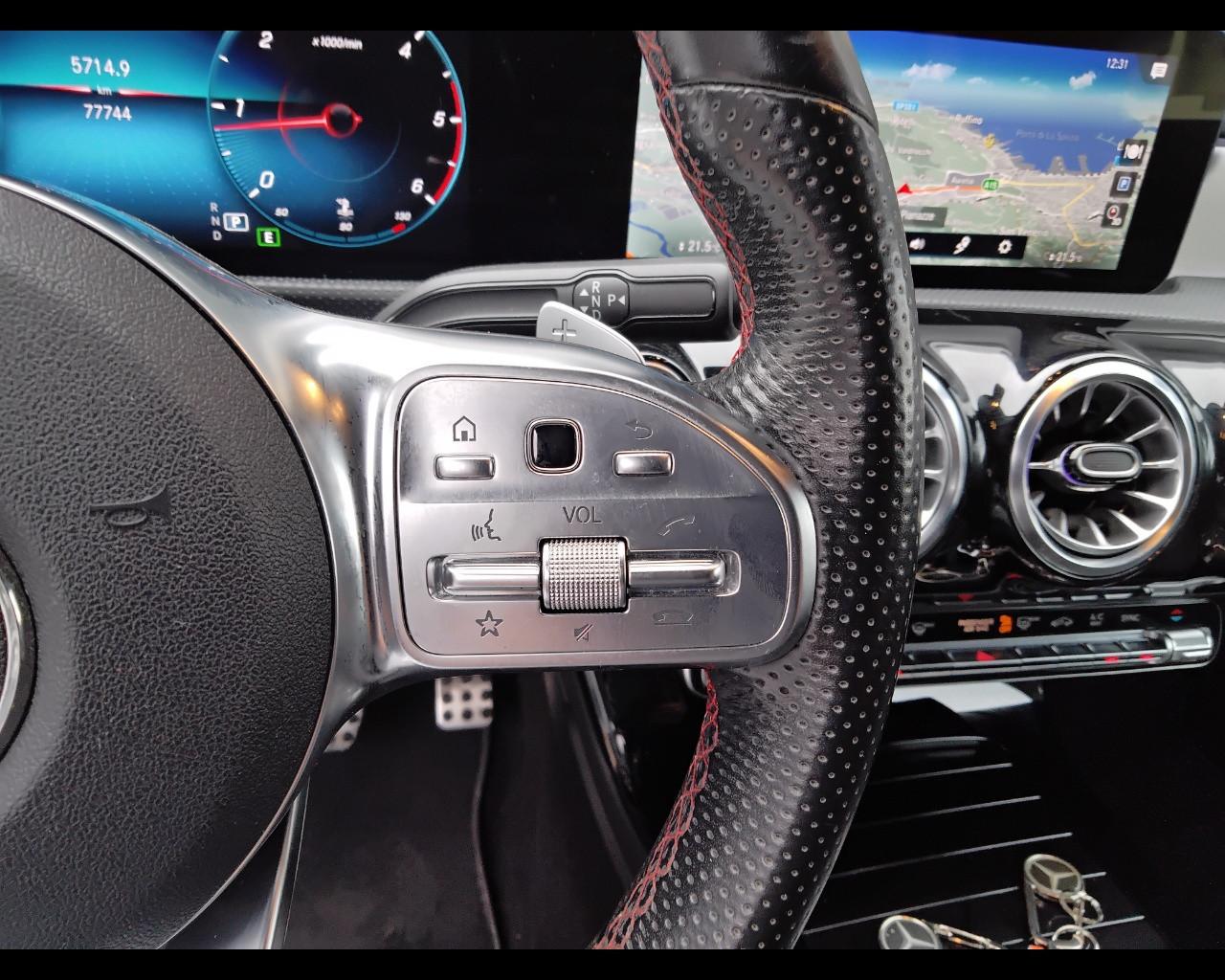 Mercedes-Benz CLA Coupe - C118 - CLA Coupe 180 d Premium auto