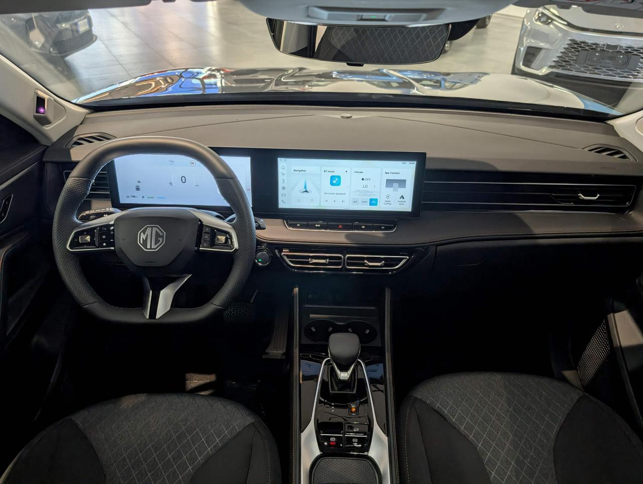 Mg HS 1.5 hybrid+ Comfort auto