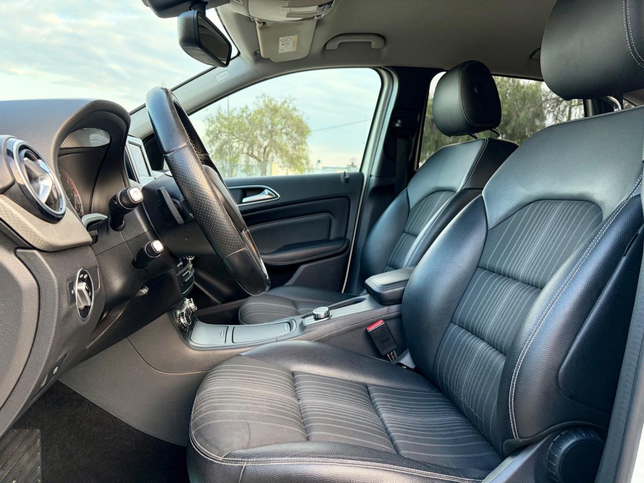 Mercedes-benz B 180 CDI Automatic Premium 2013