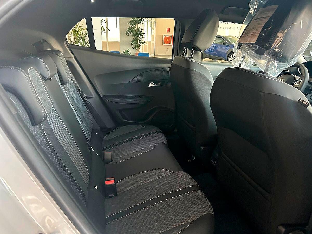 Peugeot 2008 PureTech 100 S&S Allure